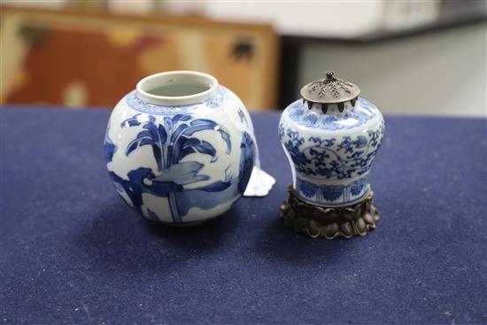 Two small Chinese blue and white jars, Kangxi period, H. 9cm and 10cm